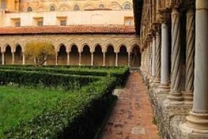 Privat tur till Palermos katakomber och Monrealekatedralen
