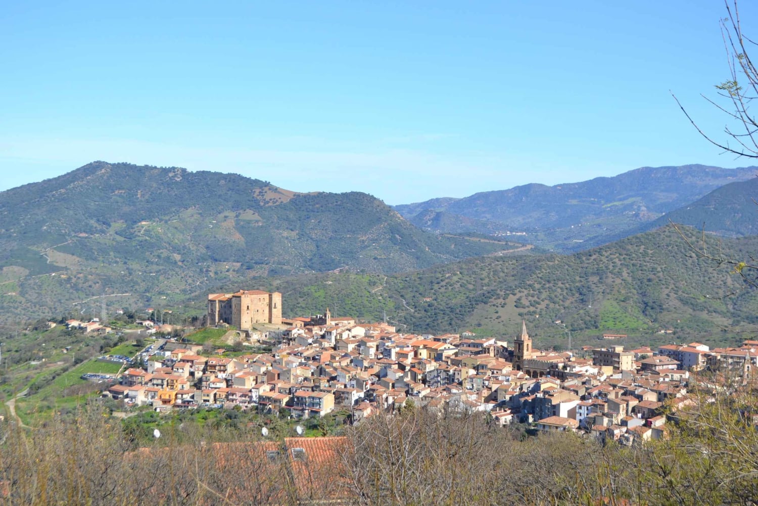 Castelbuono : visite guidée du centre historique médiéval et visite du château
