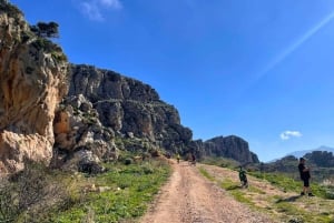 Castellammare del Golfo: Ebike Tour to Grotta Mangiapane