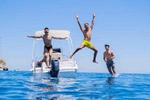 Castellammare del Golfo: Private Dinghy Rental with license