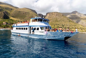 Castellammare: Viagem de 1 dia de barco a San Vito Lo Capo com natação