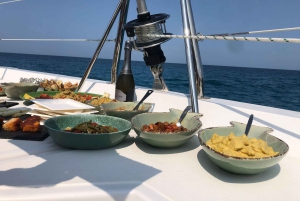 Catamaran day trip in Palermo with lunch or aperitif for 12 people