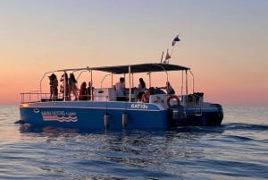 Katamaran-Tour: Entdecke die Küste von Cefalù.