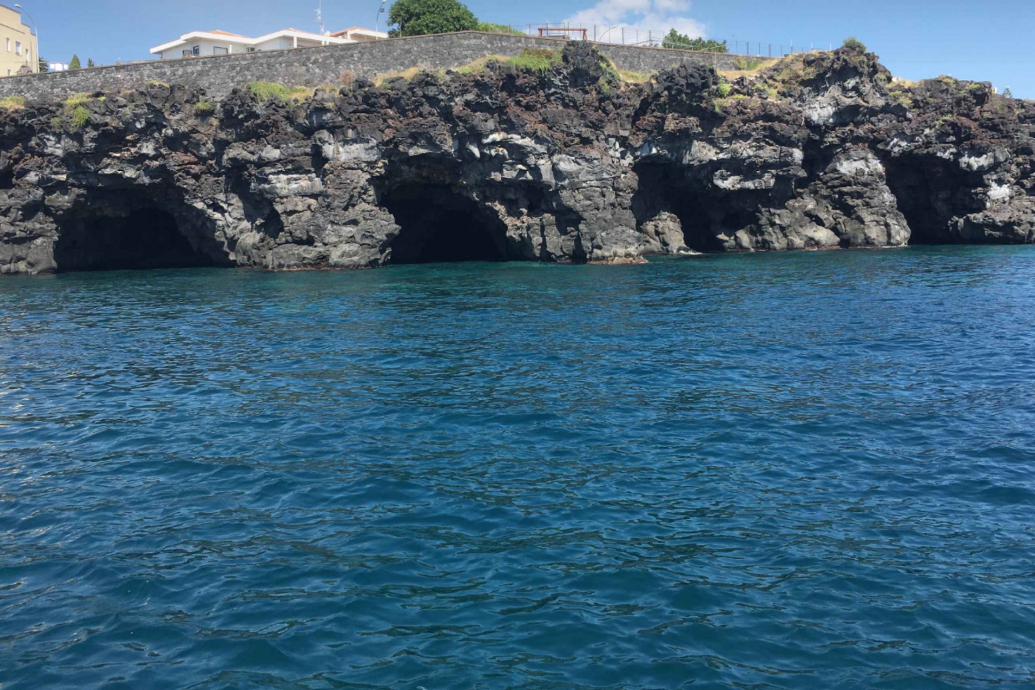 Catania: Cyclops Coast Cruise with Appetizer & Snorkeling