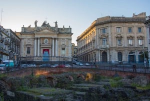 Catania: Evening City Secrets and Aperitif Tour