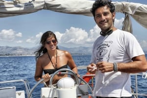 Catânia: passeio de barco de dia inteiro para Acitrezza com almoço