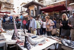 Catania: Opastettu katuruokakierros maisteluaikalla