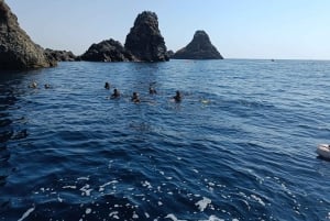 Catania: Gulf Scuba Diving Tour with Marine Biologist