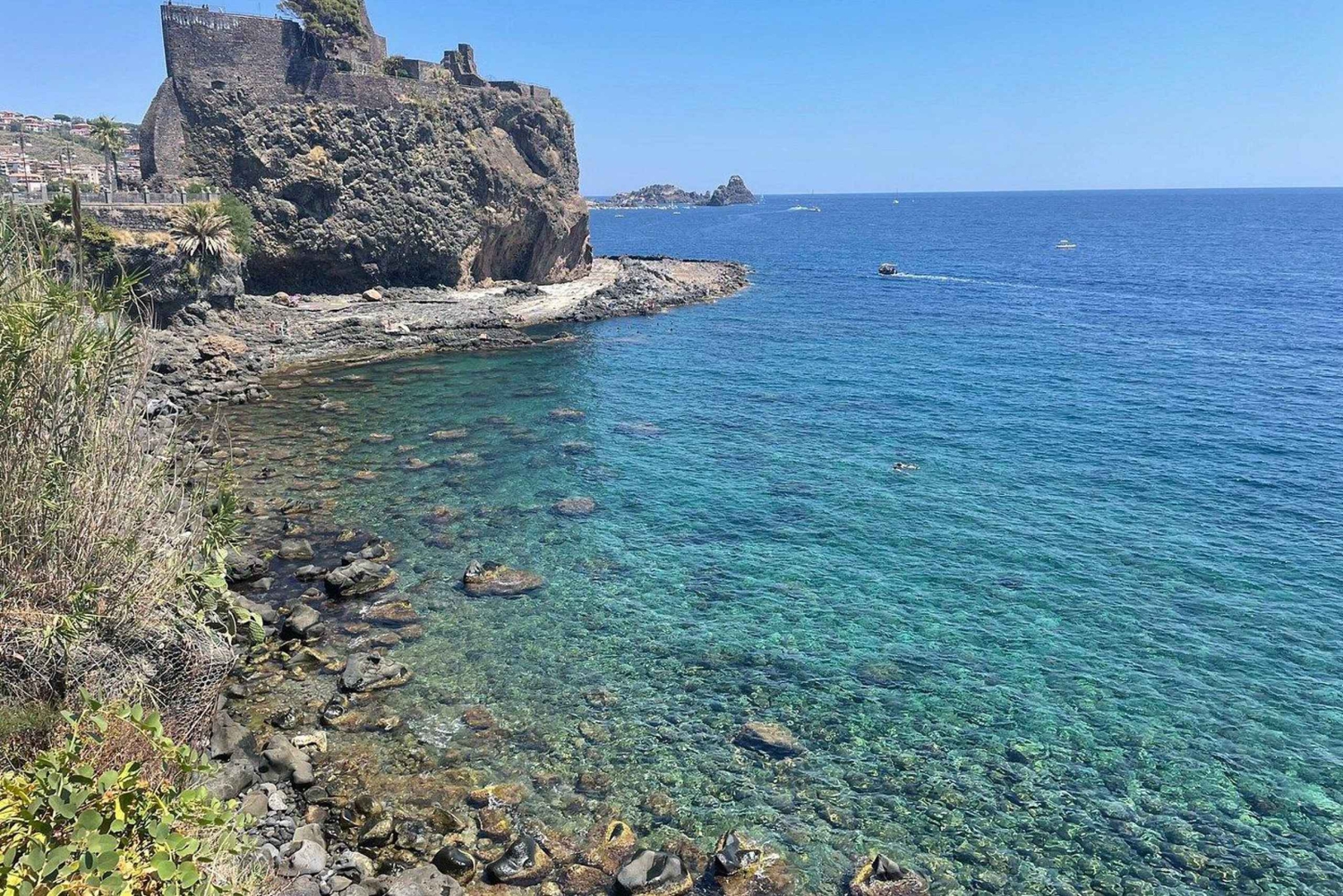 Catania: Hop på-/hop af-bustur til Acicastello & Acitrezza