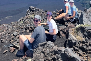 Катания: утренний тур на Этну с посещением Валле-дель-Бове