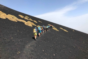 Katania: wycieczka na Etnę (3000 m) z odbiorem z hotelu