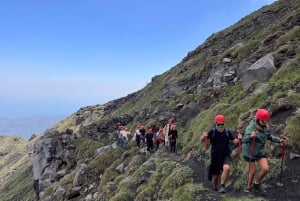 Catania: Avontuurlijke trektocht over de Etna met een gids