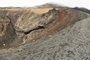 Catania: Mount Etna Day Trip with Tasting and Cave Trip