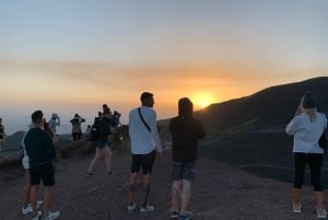 Catania: Jeep-tur til solnedgang på Etna