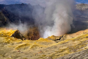 Catânia: trilha guiada pelas crateras do cume do Monte Etna