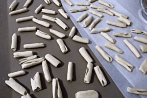 Catania: Ravioli de pistacho, Clase de cocina casera de pasta con vino