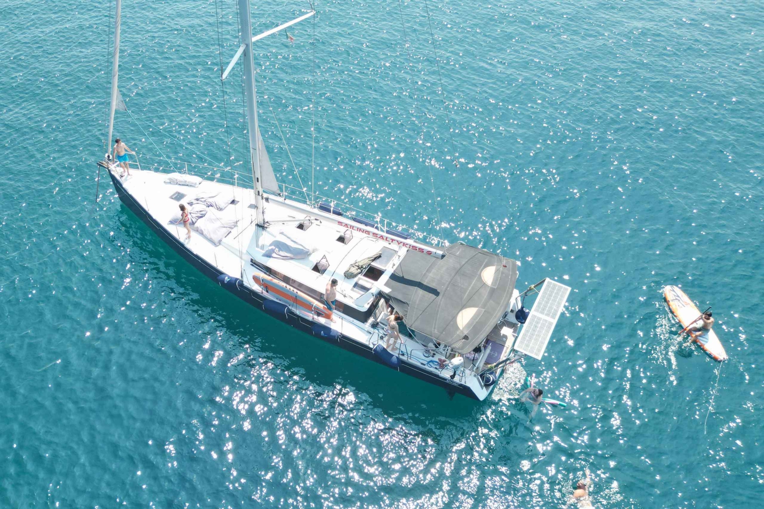 Katanii: Rejs po wybrzeżu cyklopów z sycylijskim aperitifem