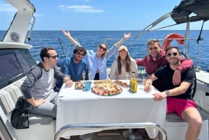 Catania: Seiltur langs Kyklopkysten med siciliansk aperitiff