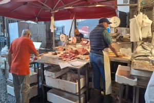 Catania: Geführter Spaziergang mit Street Food