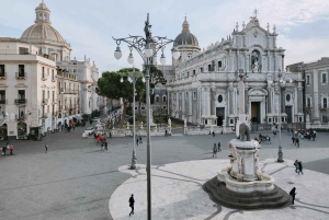 カターニア ストリートフード ツアー: 魚市場と市内中心部