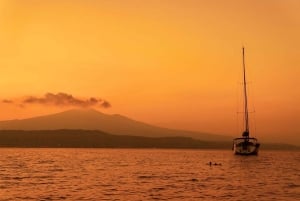 Catania: Sunset Sailing Tour with Sicilian Aperitif