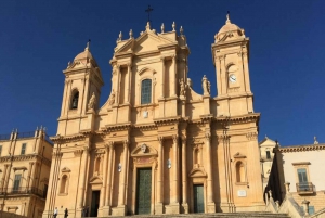 Catania: Syrakusa-, Ortigia- og Noto-tur med brunsj