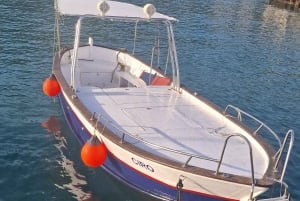 Cefalù: Boat ride with aperitif (private tour)