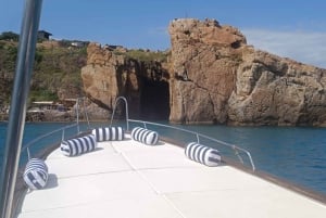 Cefalù: Boat ride with aperitif (private tour)