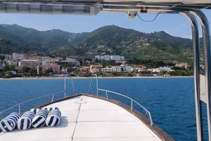 Cefalù: båtresa med bad, aperitif och snorkling