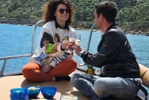 Cefalù: båtresa med bad, aperitif och snorkling