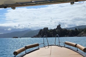 Cefalù: båtresa med bad, aperitif och snorkling