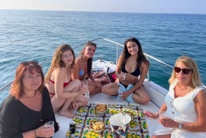 Cefalù: Veneily Cefalùn rannikolla aperitiivilla ja snorklaamalla