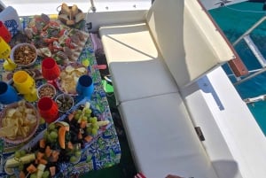 Cefalù: Boottocht van kust tot kust met snorkelen en aperitief