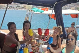 Cefalù: Boottocht van kust tot kust met snorkelen en aperitief