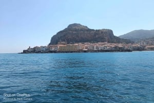 Cefalù: Mini Iate com paragens para snorkeling, grutas e aperitivo