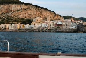 Cefalù : Mini Yacht avec arrêts plongée, grottes et apéritif