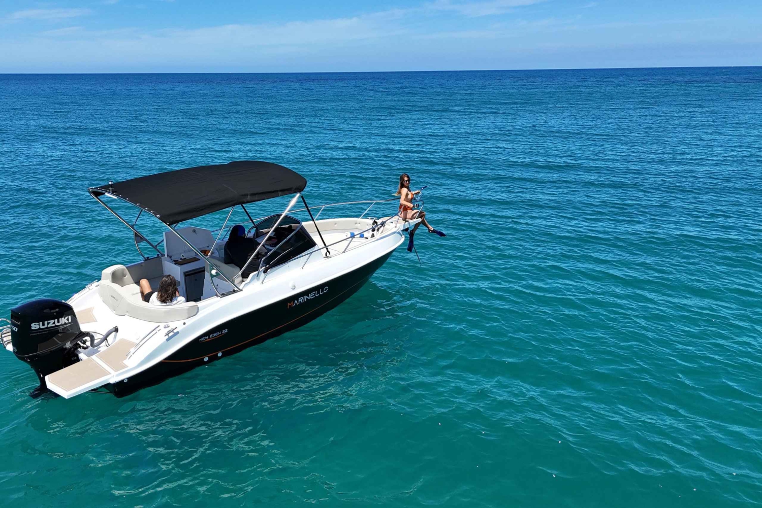 Cefalù: privéboottocht + snorkelen en aperitief (1-8 personen)