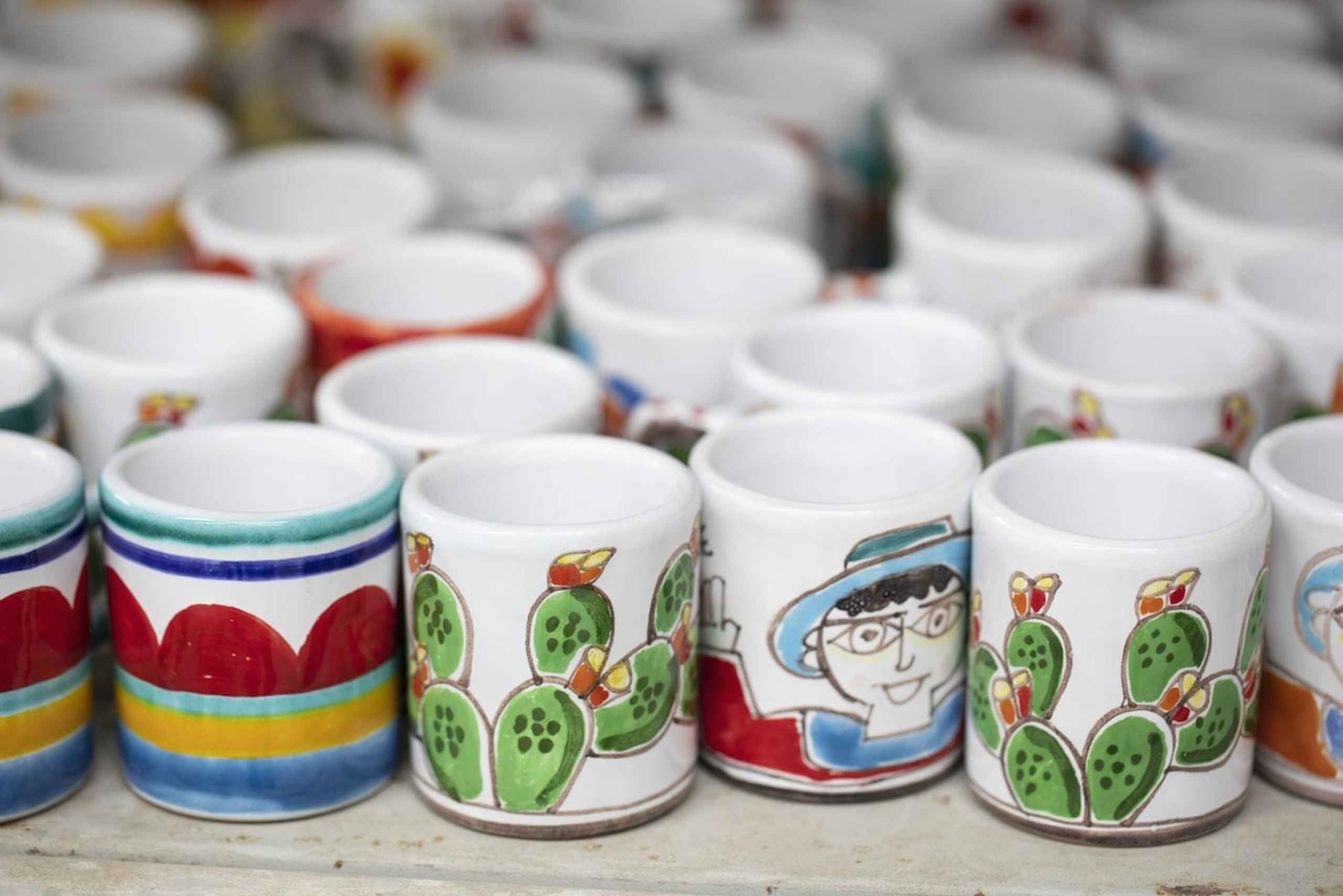 Ceramic workshop in Catania with a local expert