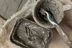 Lag og ta med deg din egen sicilianske keramikk i lava fra Etna