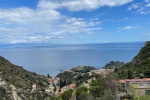 Privata turer i minibuss Monte Etna och Taormina från Siracusa