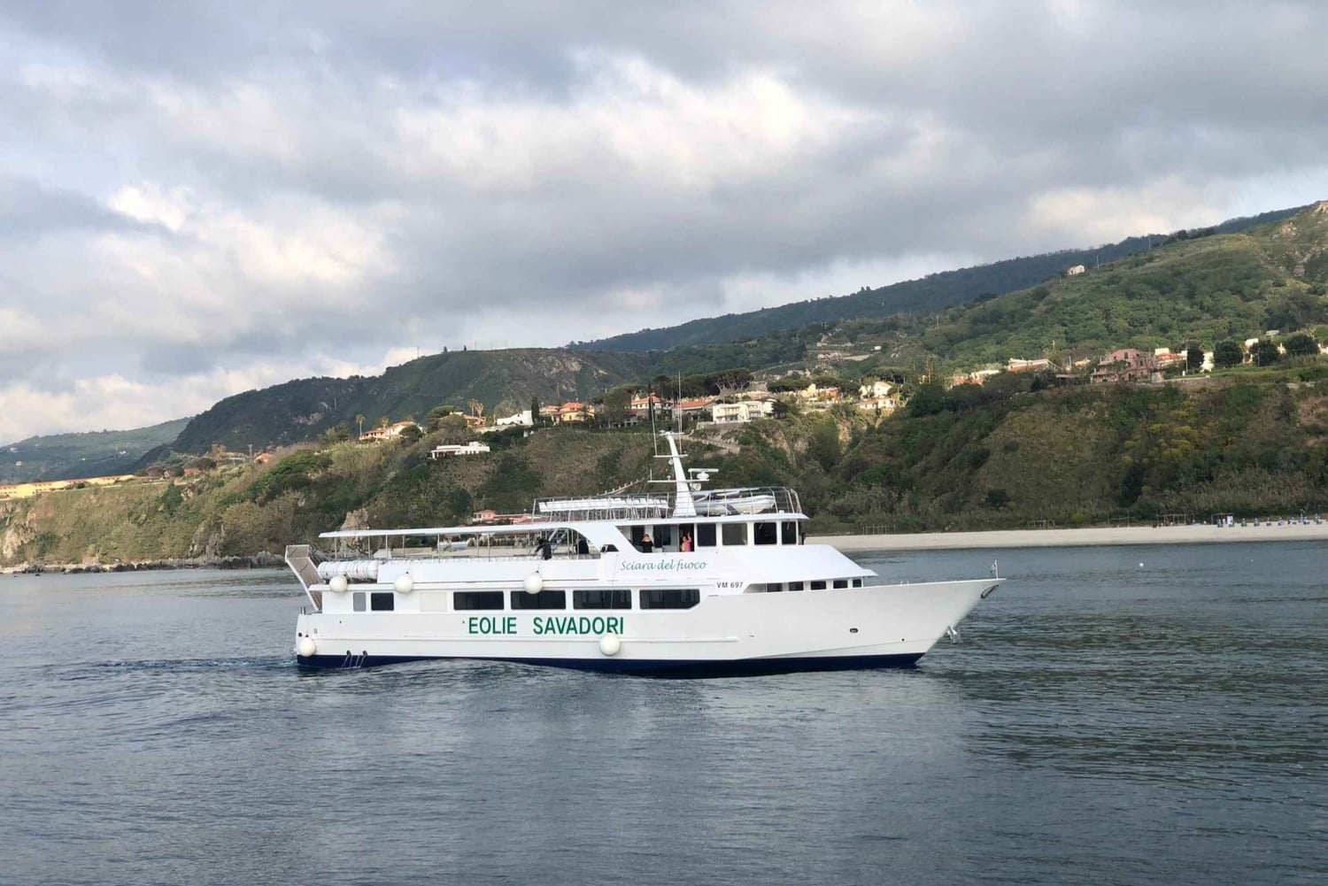 Da Tropea: Stromboli by night