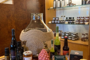 Giardini Naxos, Taormina: Sicilian Tasting Oil Wine Product