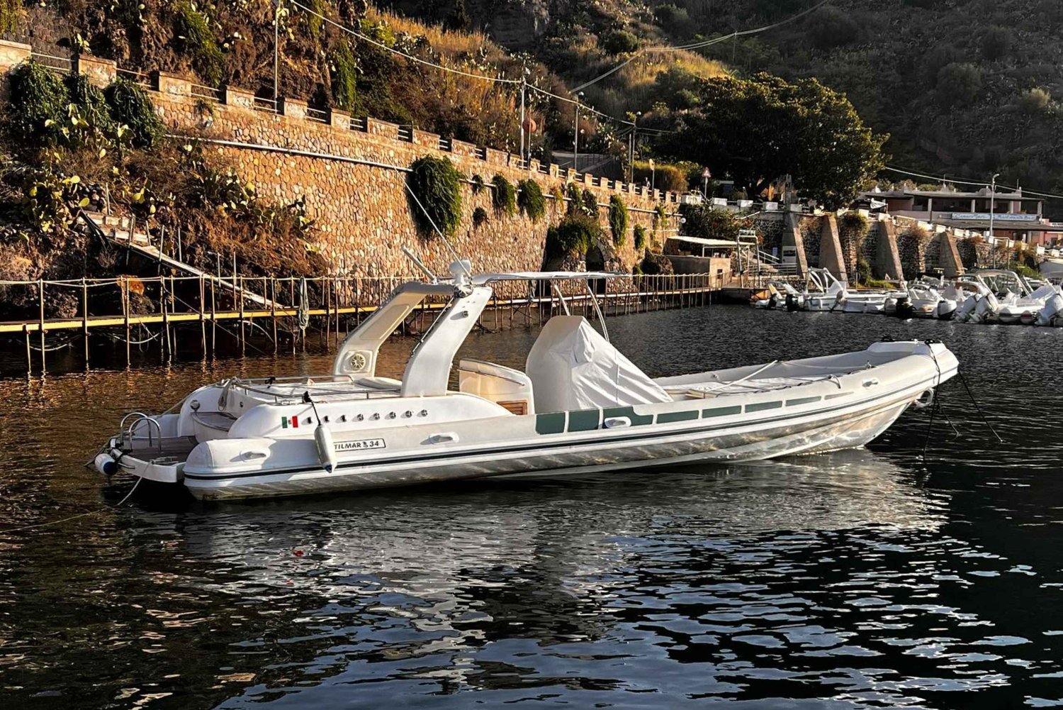 Discover Salina from the Sea: Boat Tour with Aperitif on Board