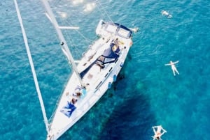 Entdecke die Magie des Segelns: Bootstour in Catania