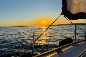 Entdecke die Magie des Segelns: Bootstour in Catania