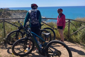 E-Bike: Avventura alla Scala dei Turchi, Borghi Siciliani e food experience