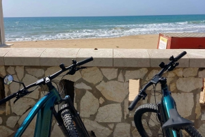 E-Bike: Avventura alla Scala dei Turchi, Borghi Siciliani e food experience