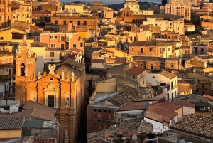 Passeio de E-Bike e comida de rua no centro histórico de Agrigento