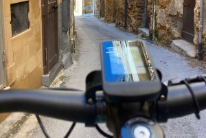 Passeio de E-Bike e comida de rua no centro histórico de Agrigento
