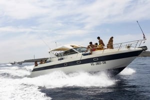 From Trapani: Egadi Islands Boat Tour to Favignana and Levanzo with Lunch